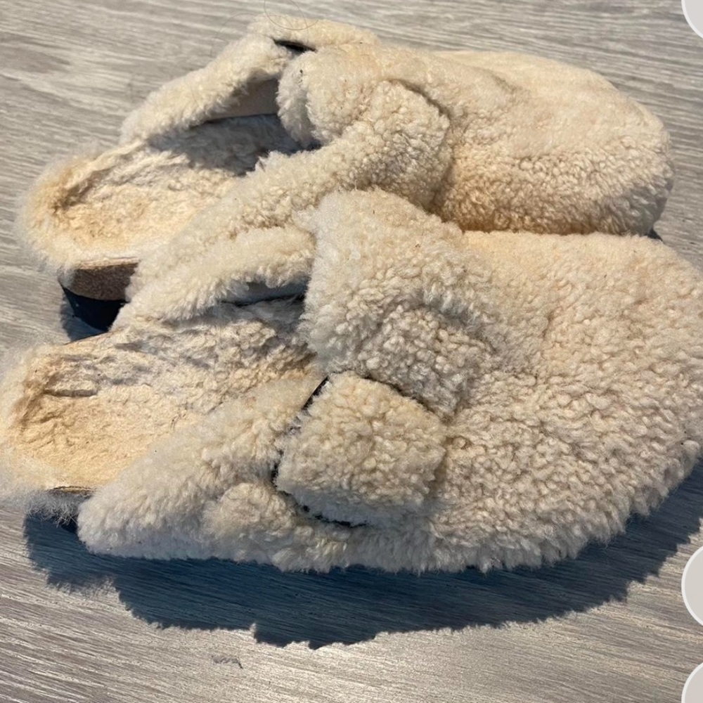 Birkenstock Boston platform fuzzy slip on